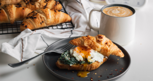 Creamy Spinach Croissant