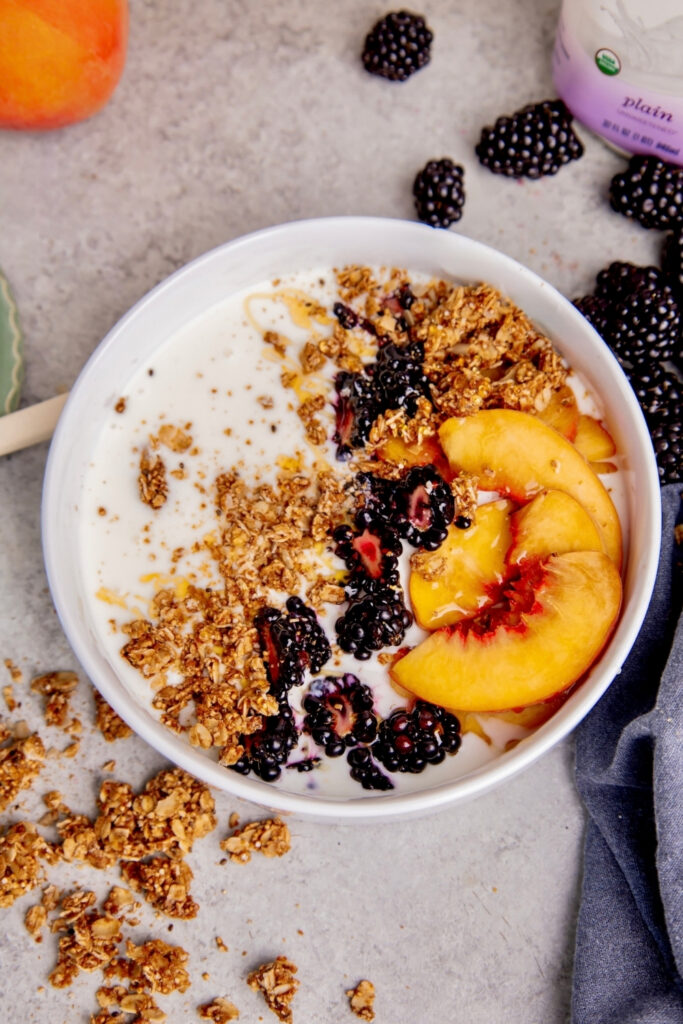 Blackberry Peach Kefir Bowl made with Lifeway Kefir