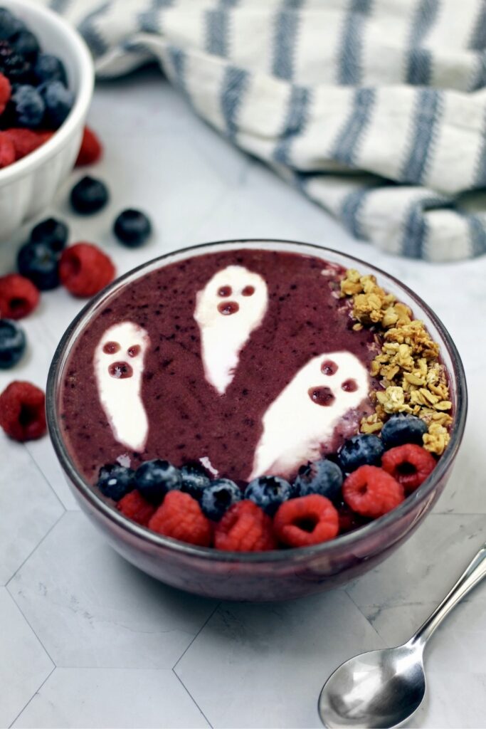 Ghost Smoothie Bowls made with Lifeway Kefir and Farmer Cheese