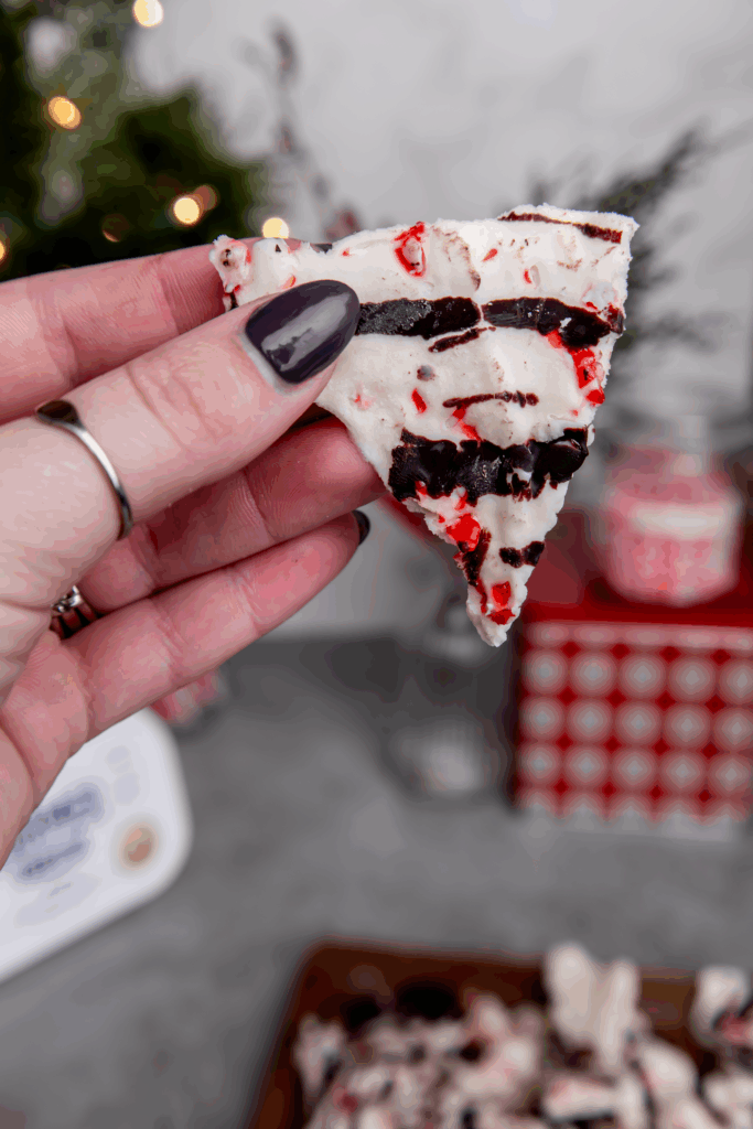 Frozen Chocolate Peppermint Protein Bark