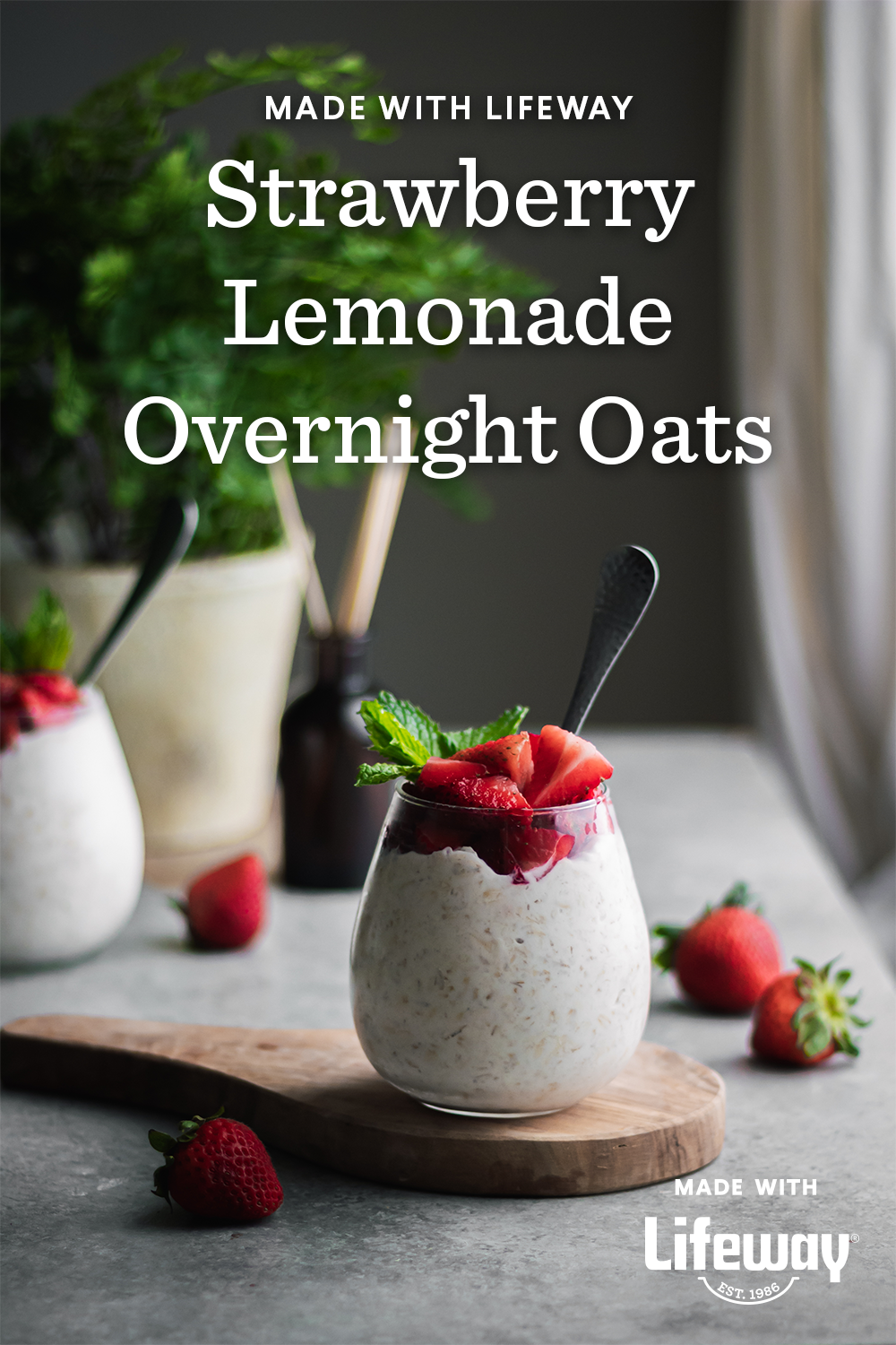 Strawberry Lemonade Overnight Oats
