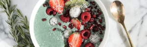 Spirulina Holiday Smoothie Bowl made with Lifeway Kefir