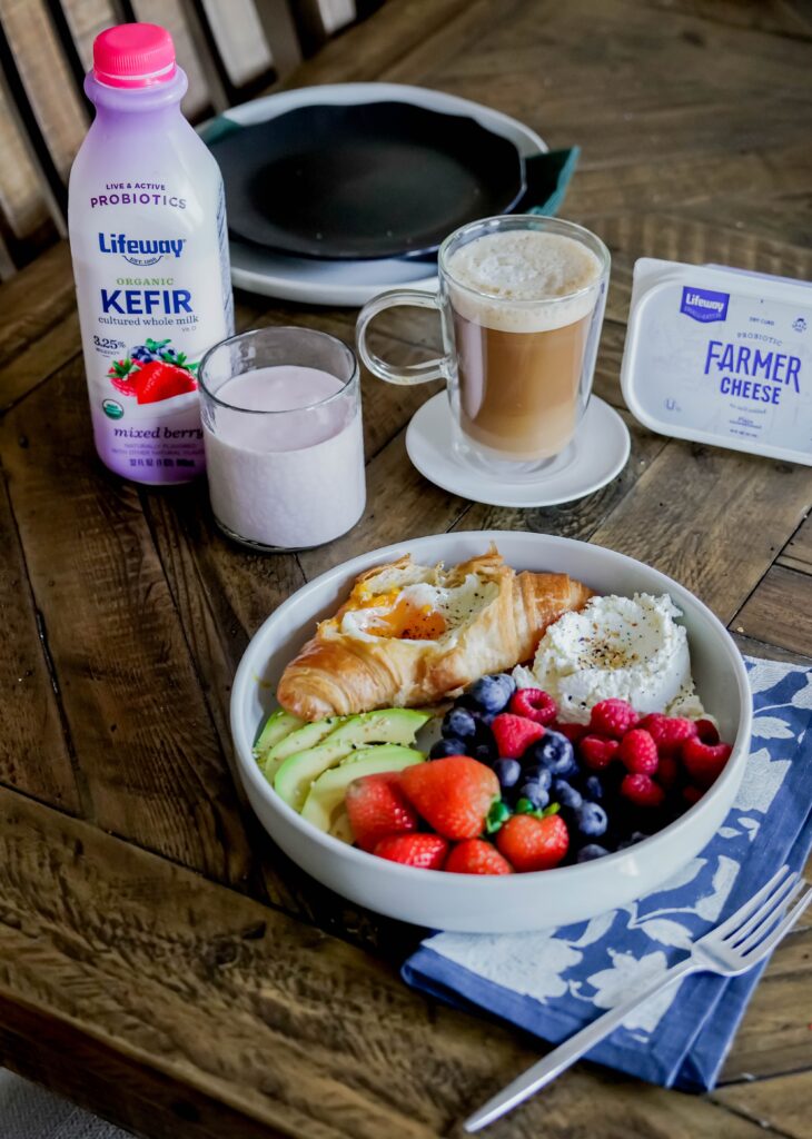 Lifeway Kefir and Farmer Cheese Protein Breakfast